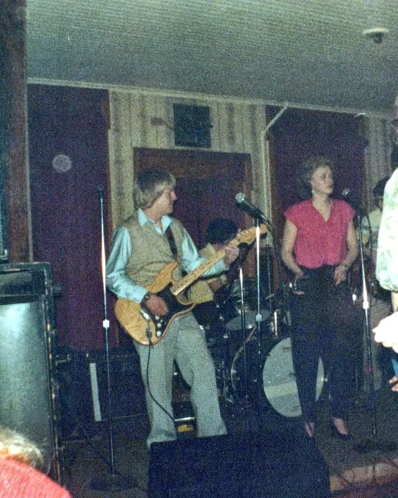 On stage, 9 of 37