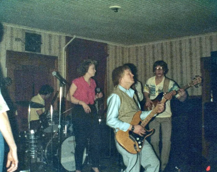On stage, 12 of 37