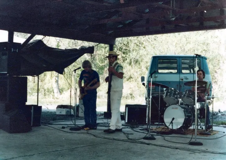 On stage, 13 of 37